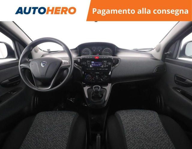 LANCIA Ypsilon 1.0 FireFly 5 porte S&S Hybrid Ecochic Silver