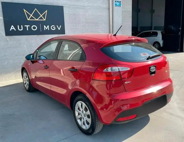 Kia Rio 1.1 CRDi WGT 5p. EX
