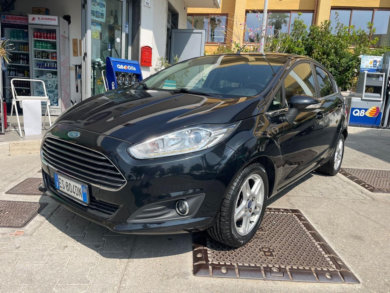 Ford Fiesta 1.5 TDCi 75CV 5 porte Titanium