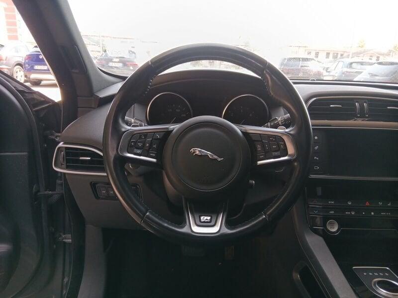 Jaguar F-Pace 2.0D i4 180cv R-SPORT AWD