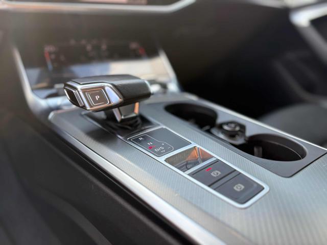AUDI A6 Avant 40 2.0 TDI S tronic S-LINE