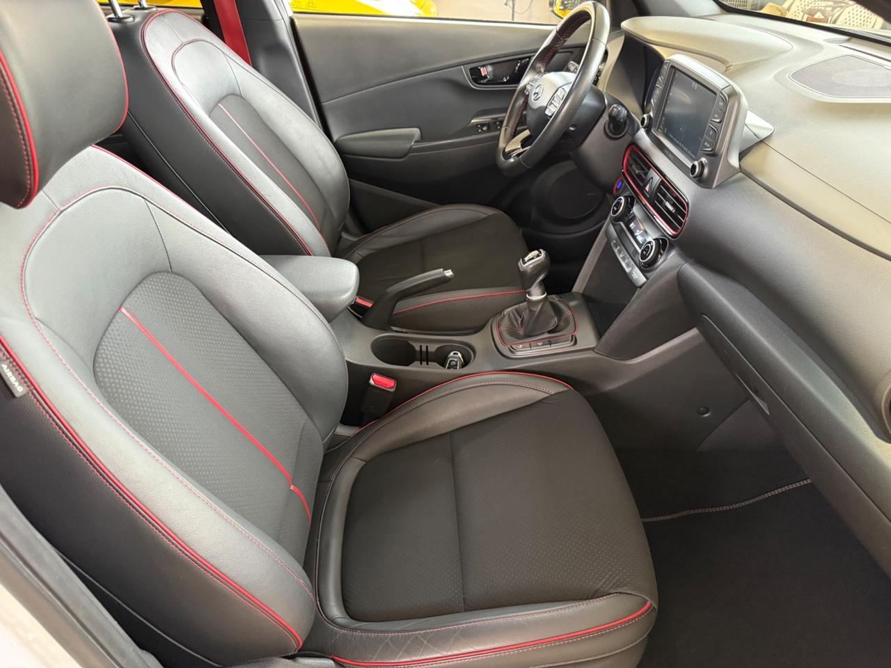 Hyundai Kona 1.0 T-GDI Xpossible