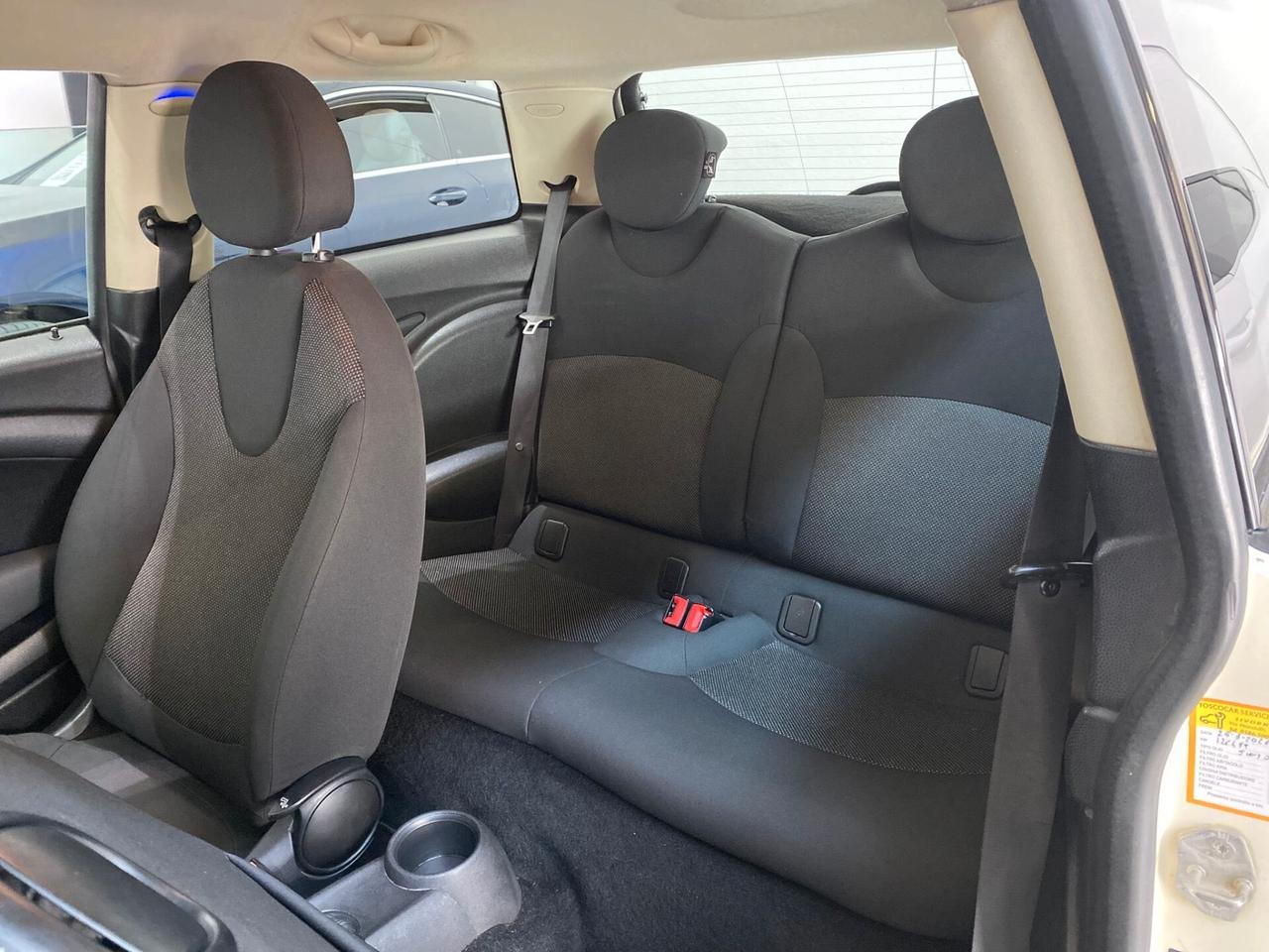 Mini 1.6 16V Cooper D