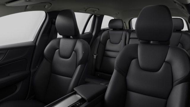 VOLVO V60 B4 automatico Plus Dark