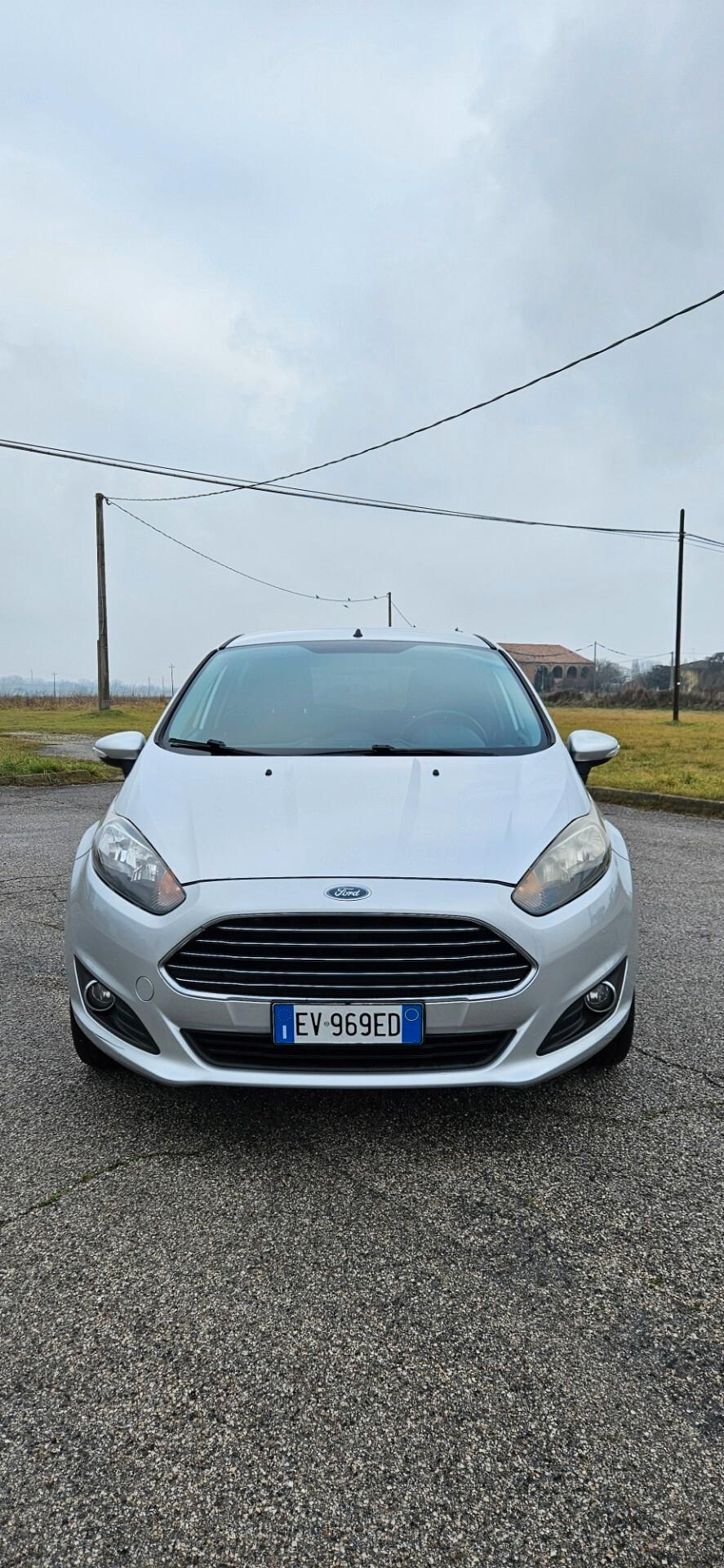 Ford Fiesta 1.5 TDCi 75CV 5 porte Titanium