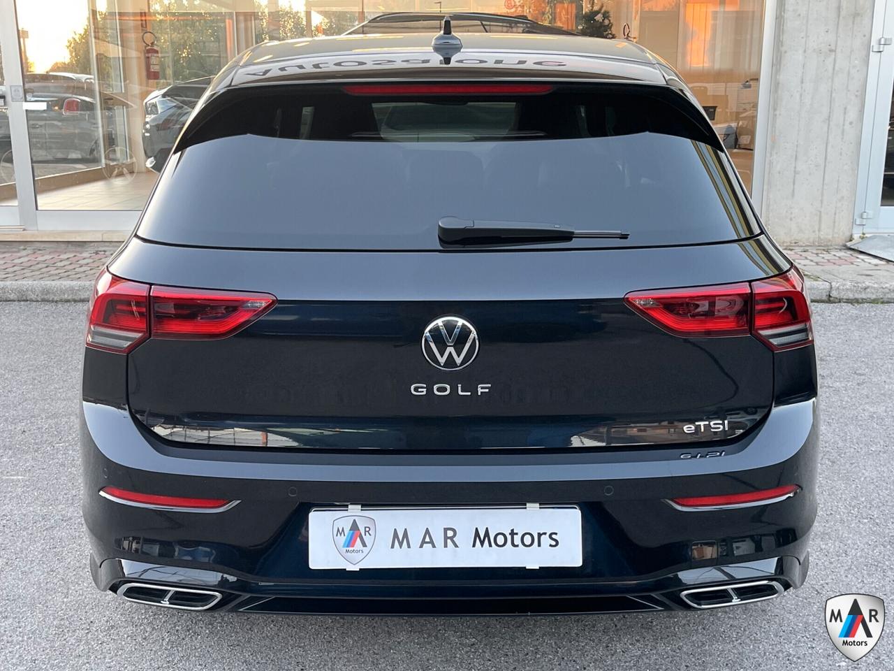 Volkswagen Golf 1.5 eTSI 150 CV EVO DSG R-Line