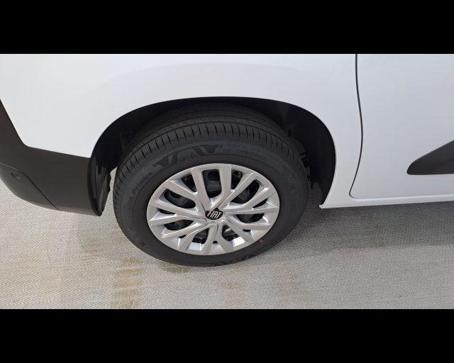 FIAT Doblo Passo Corto 1.5 d 100cv VERSIONE VETTURA