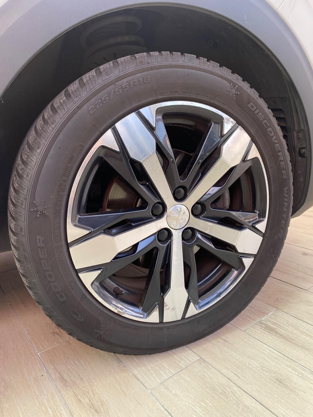 Peugeot 3008 BlueHDi 130 S&S EAT8 Business