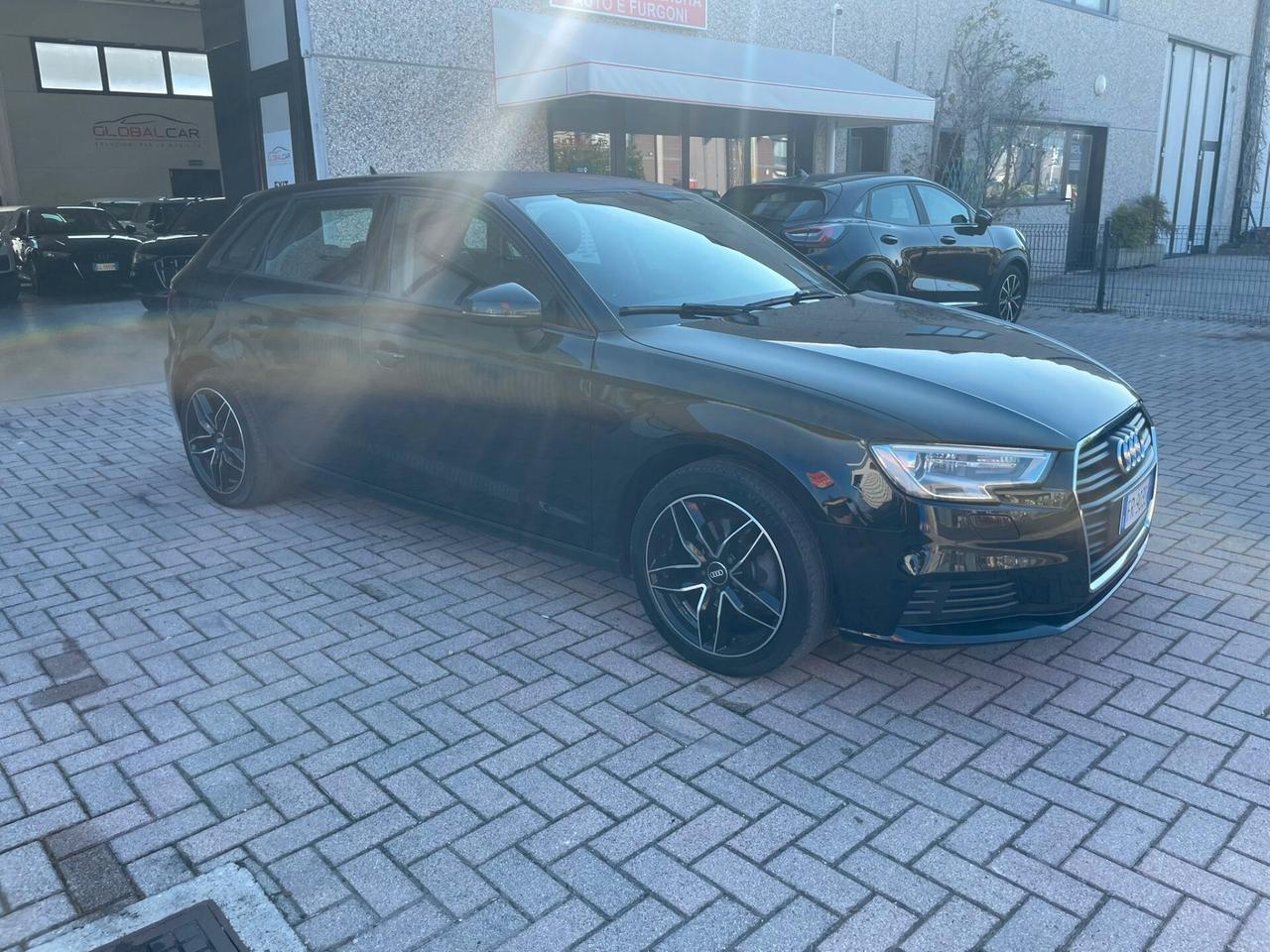 Audi A3 1.6 TDI 116 CV S tronic Sport ok neopatentati