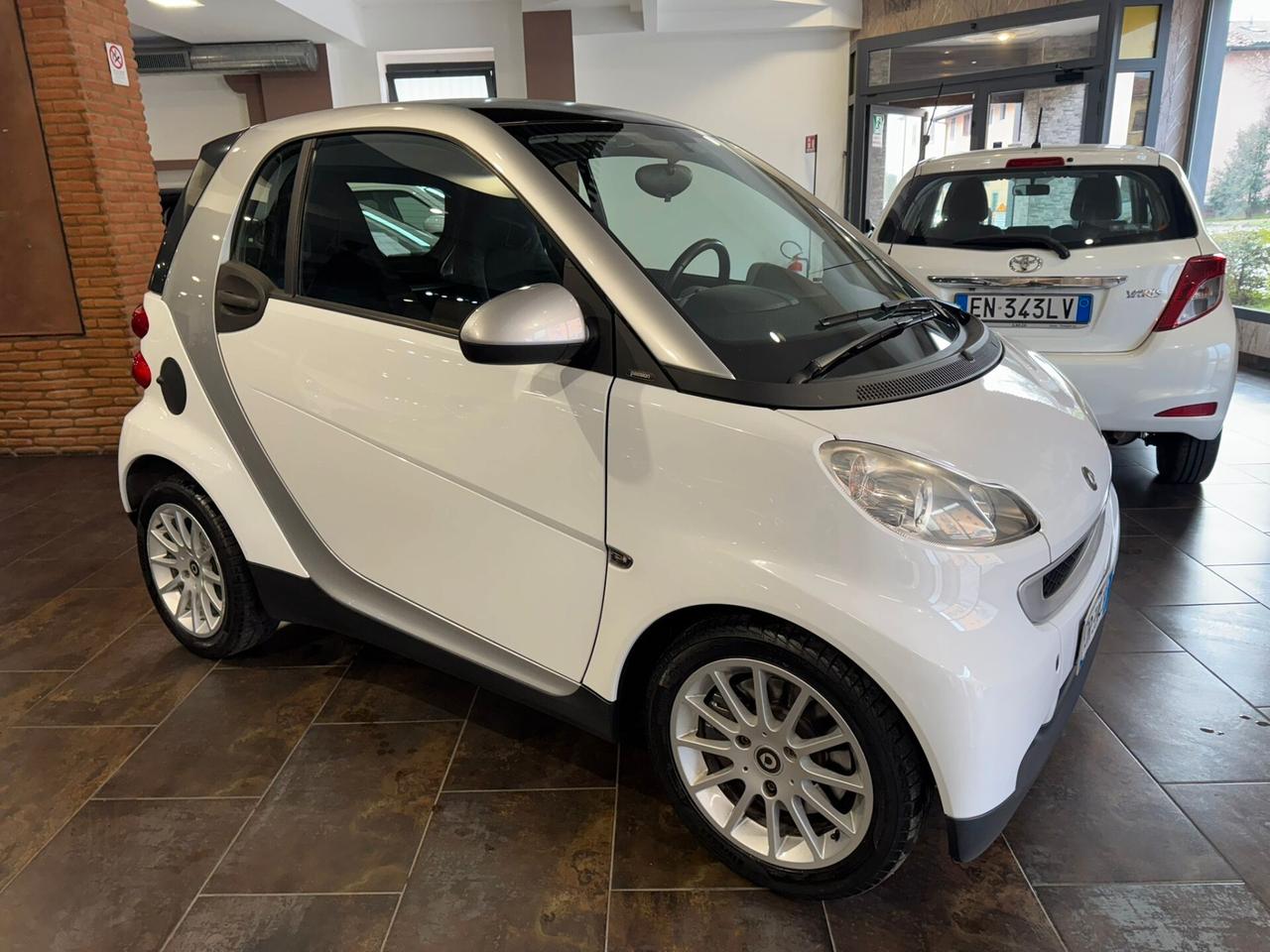 Smart ForTwo 800 33 kW coupé pure cdi