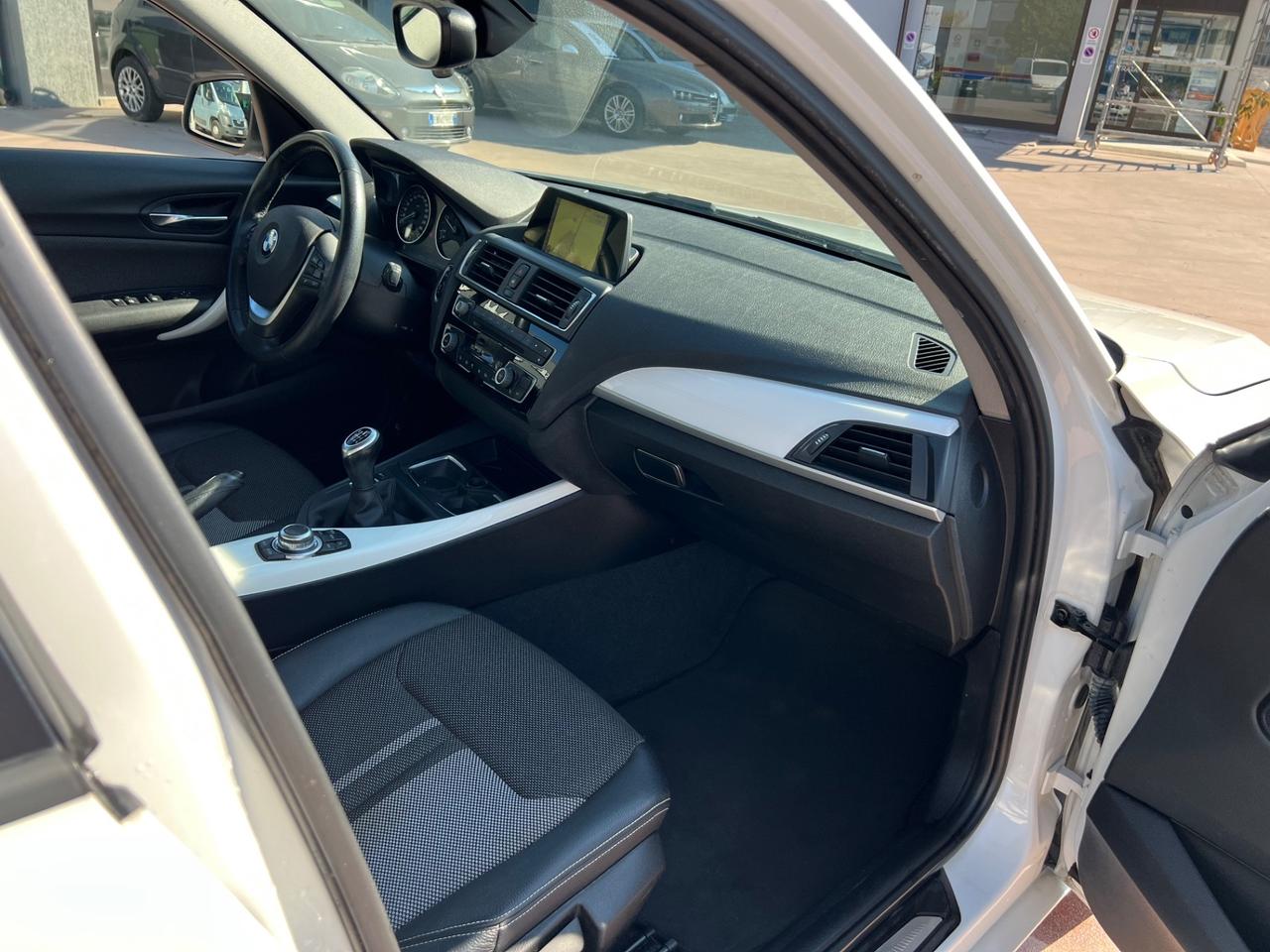 Bmw 116 116d 5p. Urban