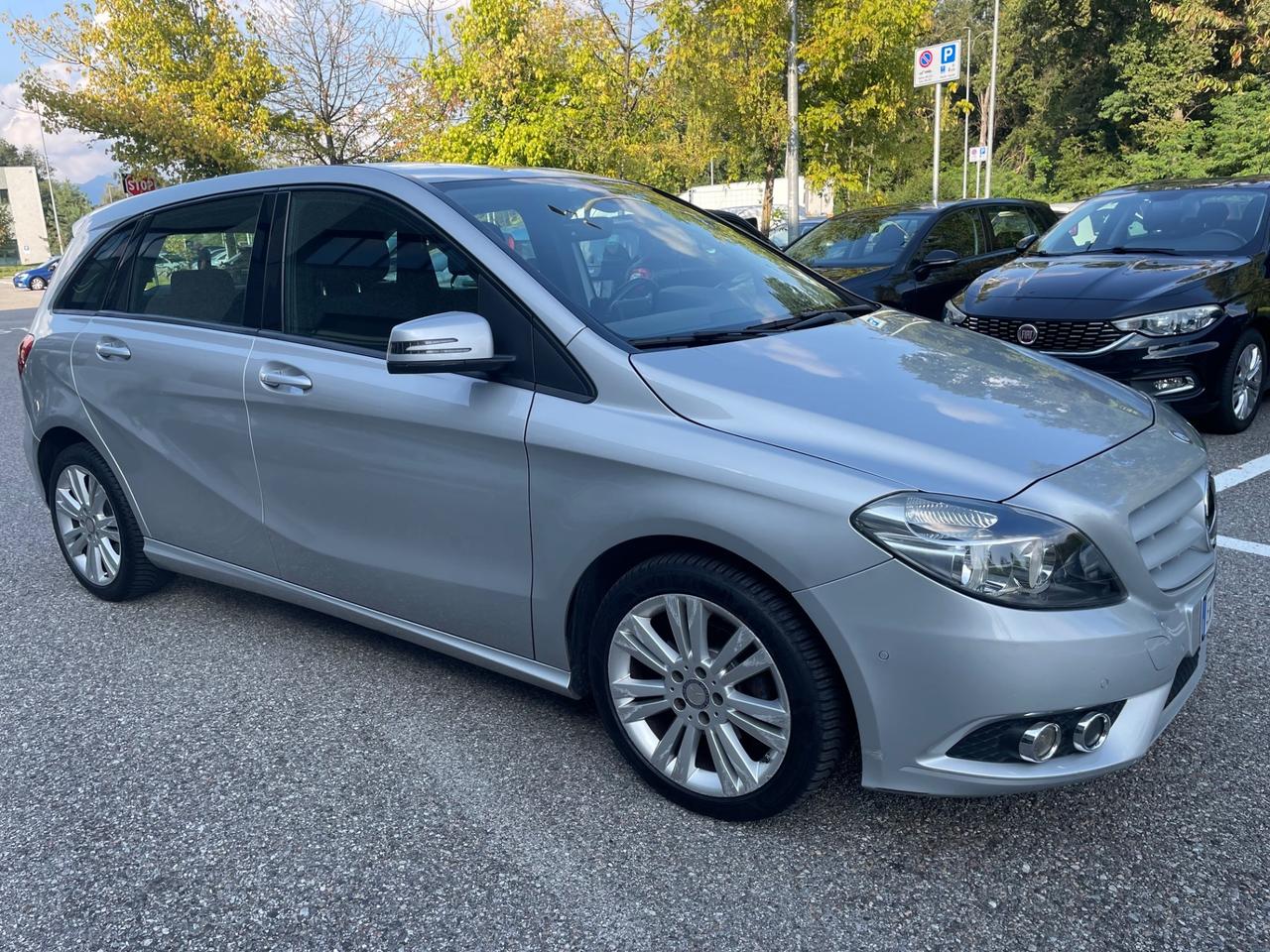 Mercedes-benz B 180 CDI Automatik*Navi*Retrocamera*