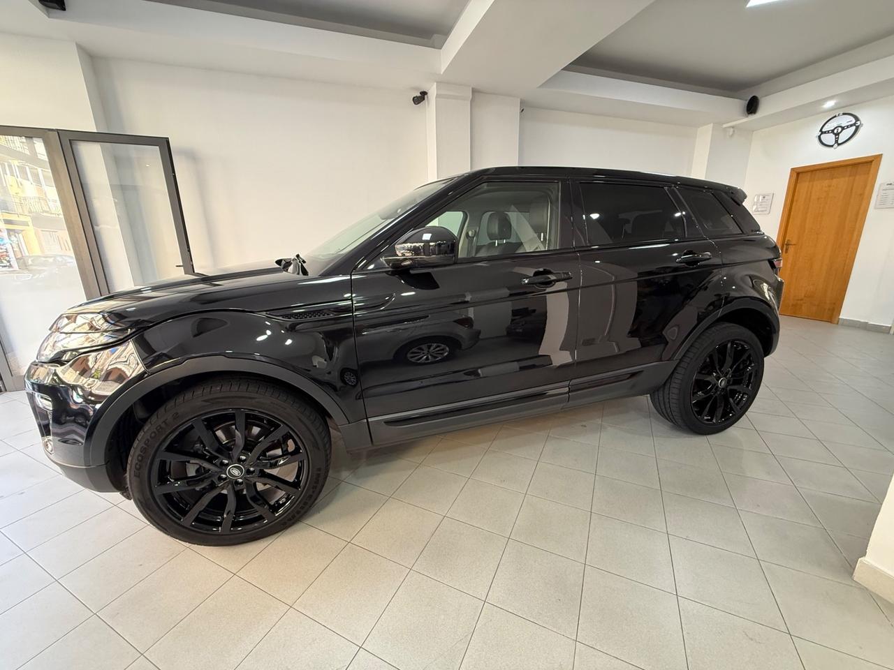 LAND ROVER RANGE EVOQUE 2.0 TD4 150 CV DYNAMIC PROMO