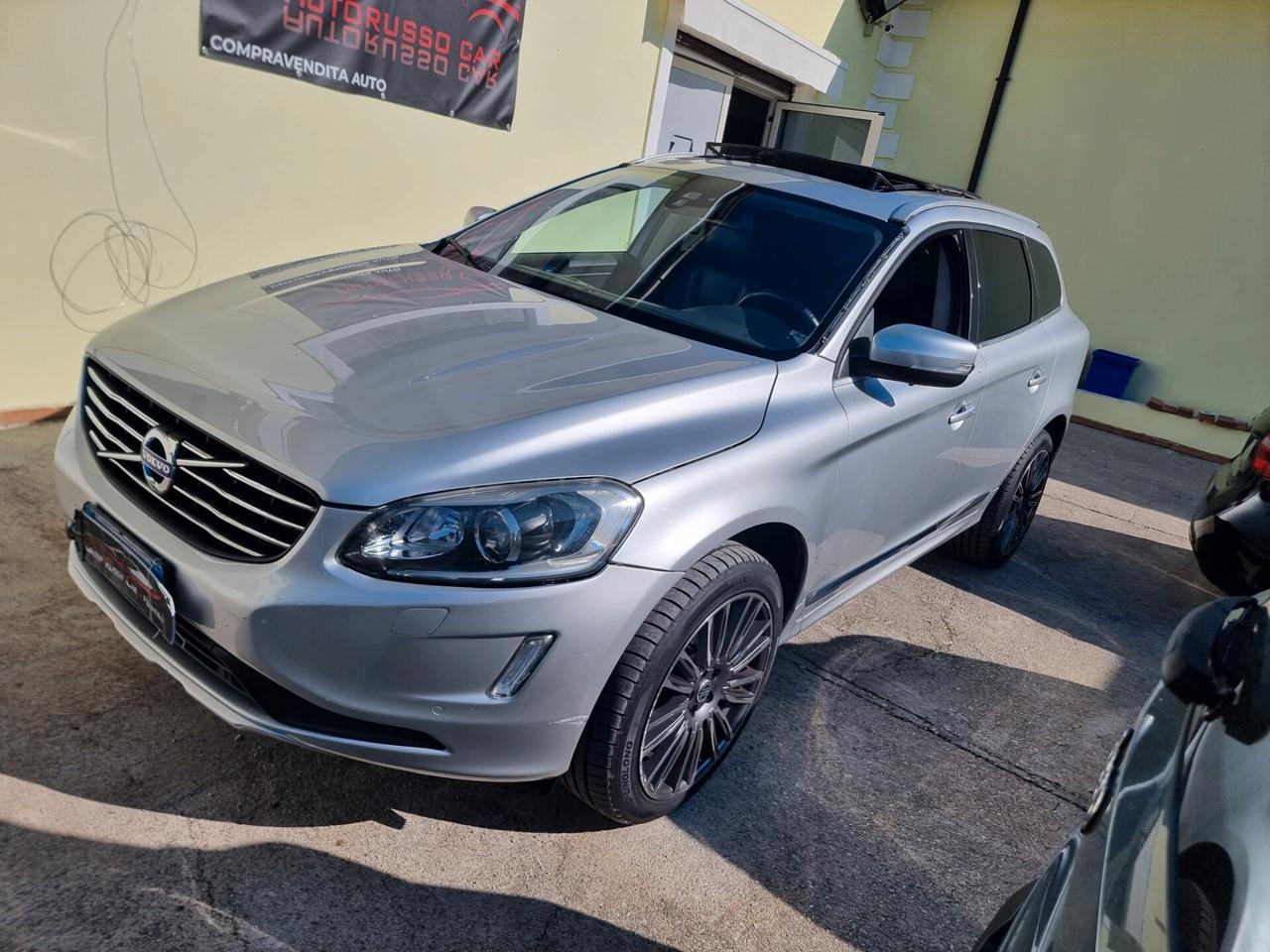 Volvo XC 60 XC60 D5 AWD Momentum