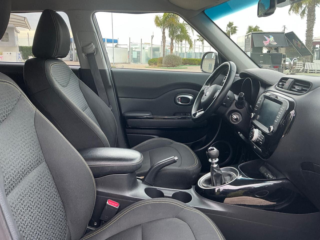 KIA SOUL 1.6 CRDI 136 Cv STRAFULL BI-COLOR 10/2016