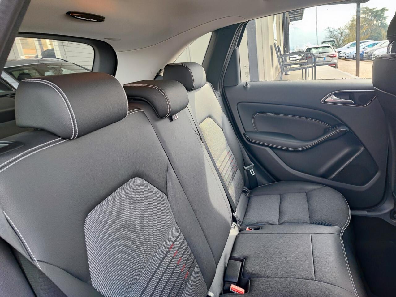 Mercedes-benz B 180 d Premium