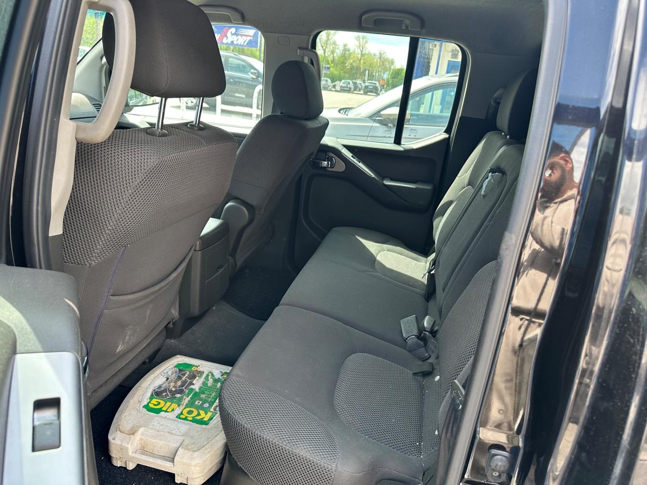 Nissan Navara 2.5 dCi 4 porte Double Cab LE