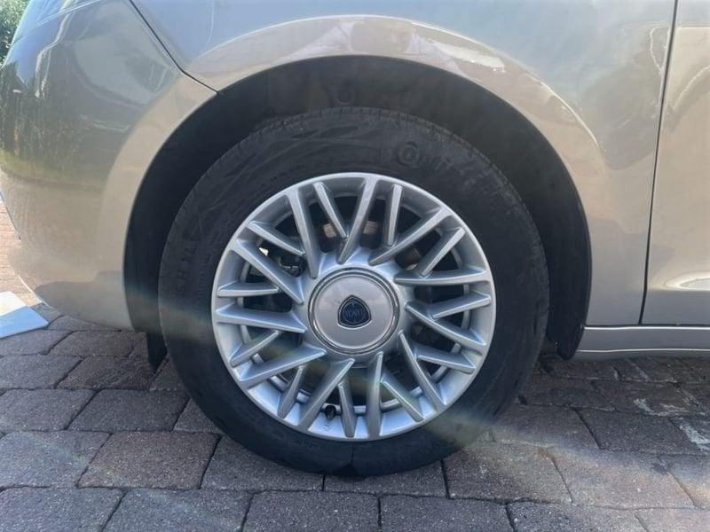 Lancia Ypsilon 1.2 8V GOLD C/CL 69CV E6
