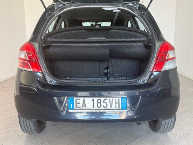 TOYOTA Yaris 1.0 5PORTE Sol