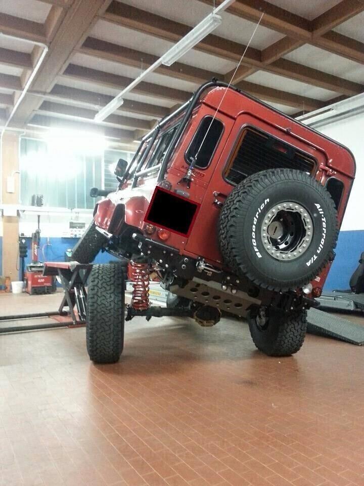 Land Rover Defender allest. SPECIALE 90 2.4 TD4 Station Wagon SE EXTREME