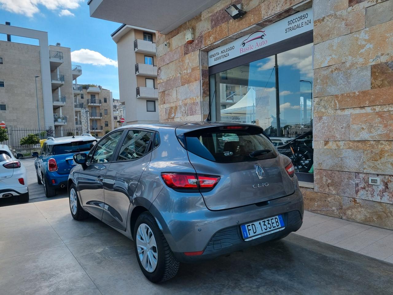 Renault Clio 1.2 75CV 5 porte Zen