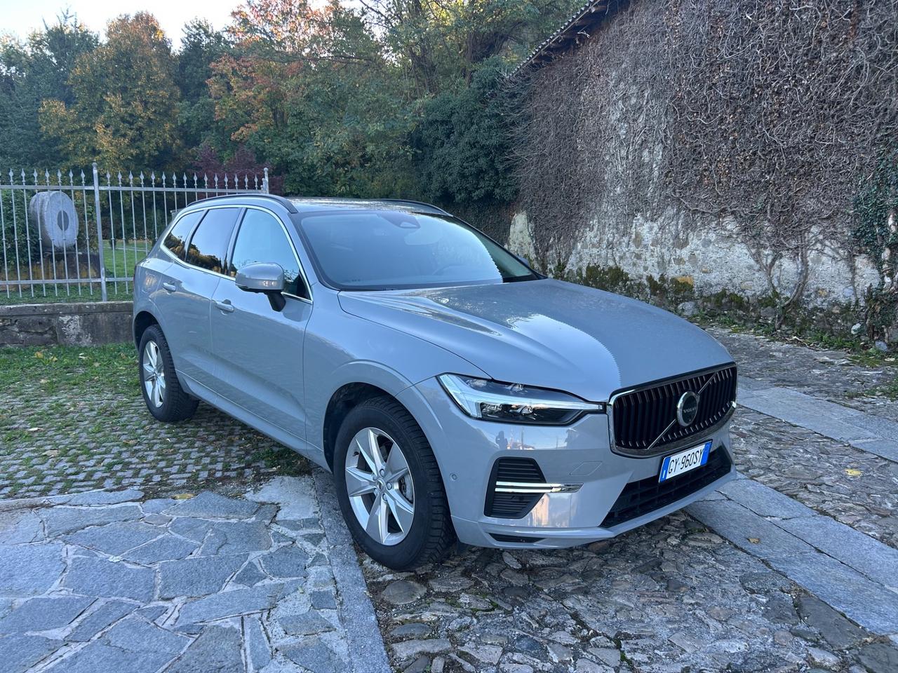 Volvo XC60 B5 AWD Hibrid automatico Core