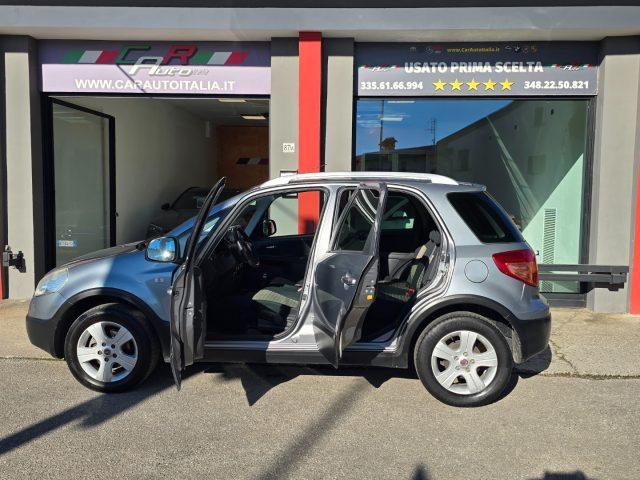 FIAT Sedici 1.6 16V 4x4 Dynamic Clima Autom C.L 16" Radio CD