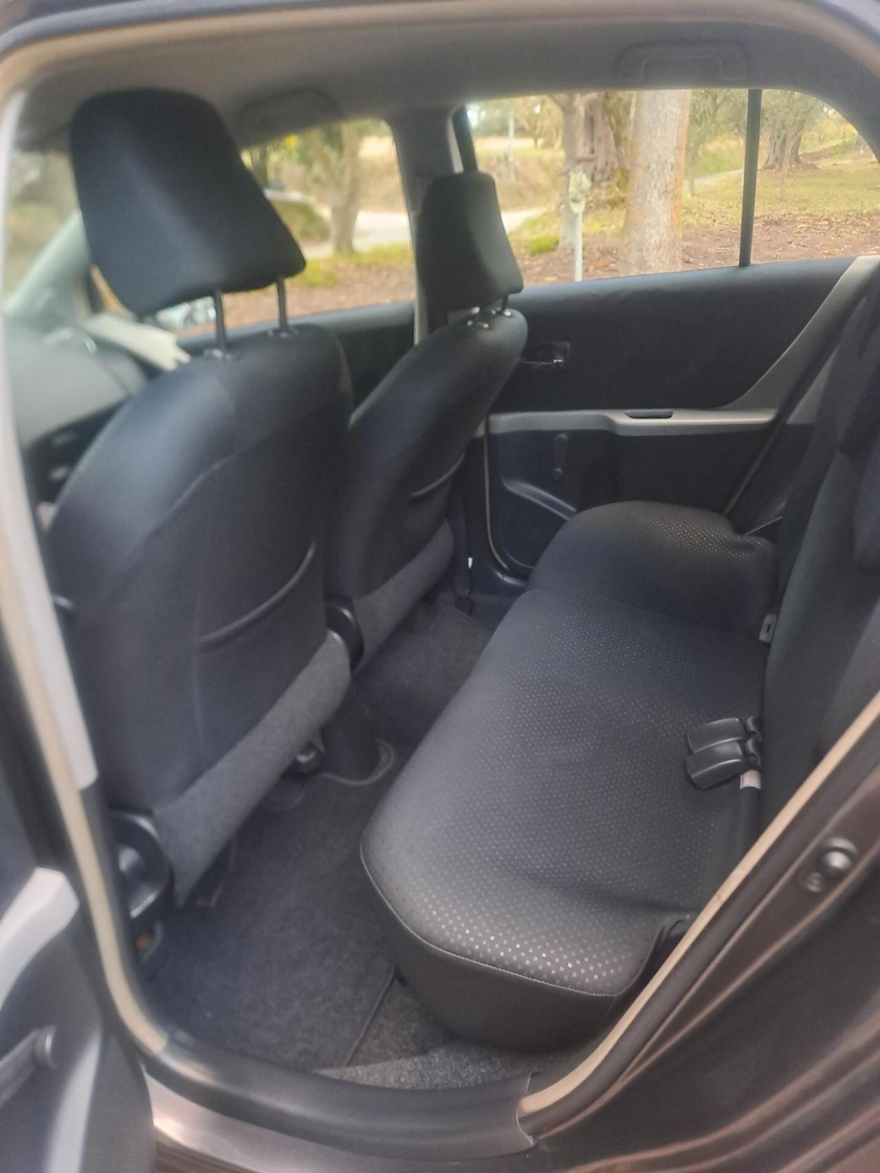 Toyota Yaris 1.3 5 porte Sol