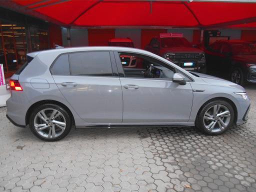 Volkswagen Golf 1.5 tsi evo R-Line 130cv SEDILI A GUSCIO