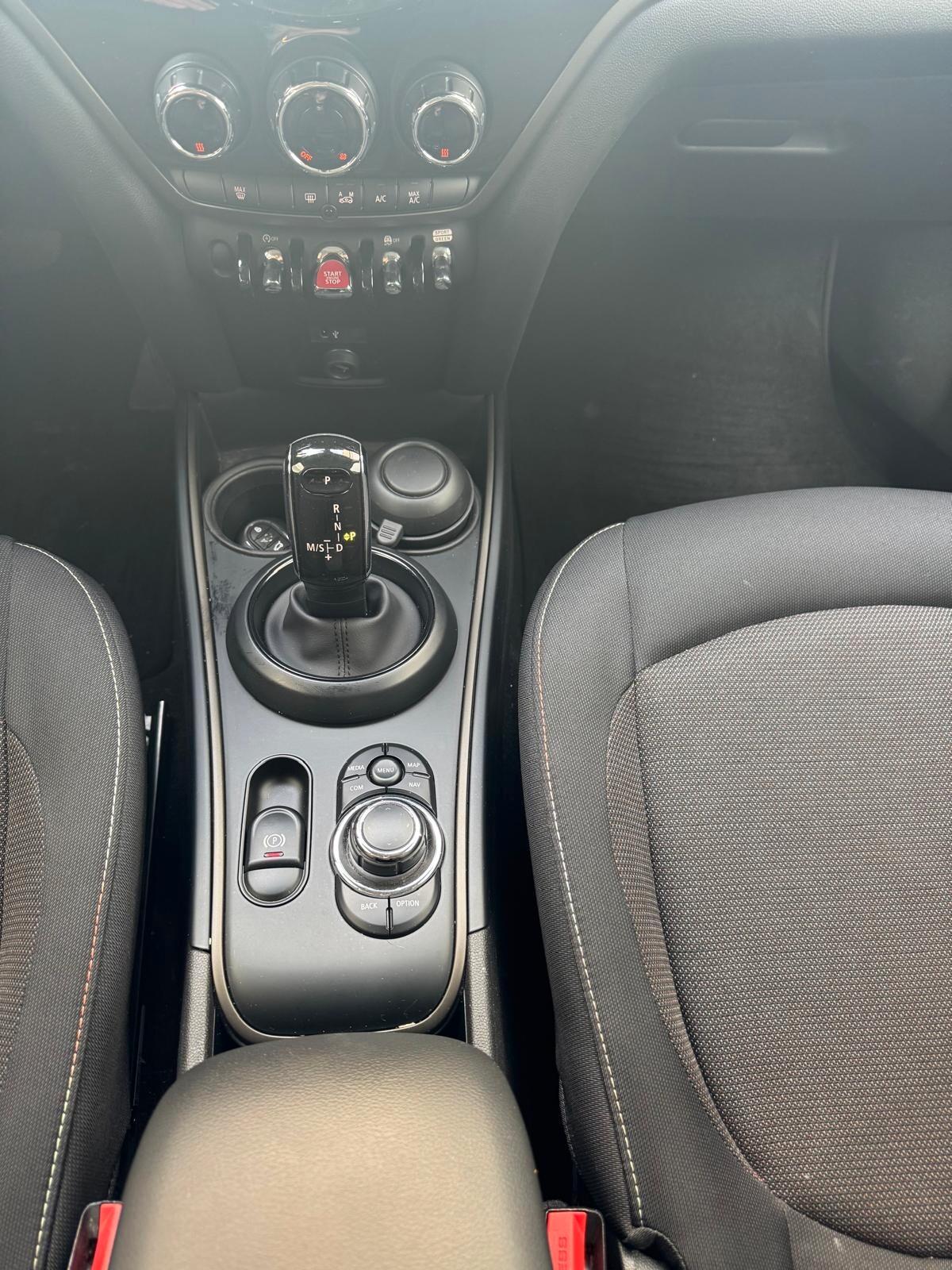 Mini One Countryman 2.0 Cooper D Untamed Edition