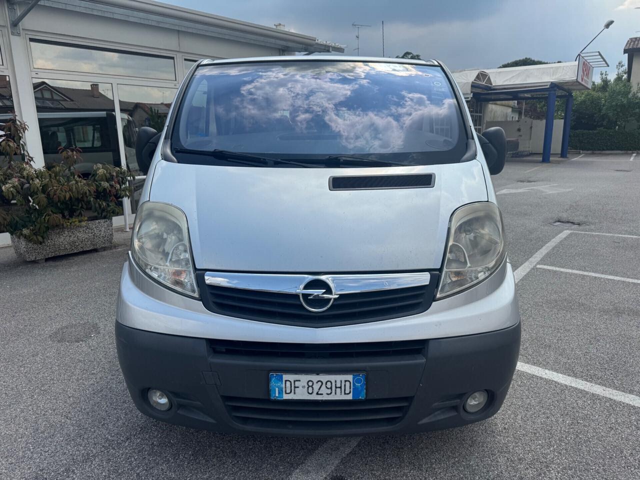 Opel Vivaro 29 2.0 CDTI 120CV TRASPORTO DISABILI 9 posti