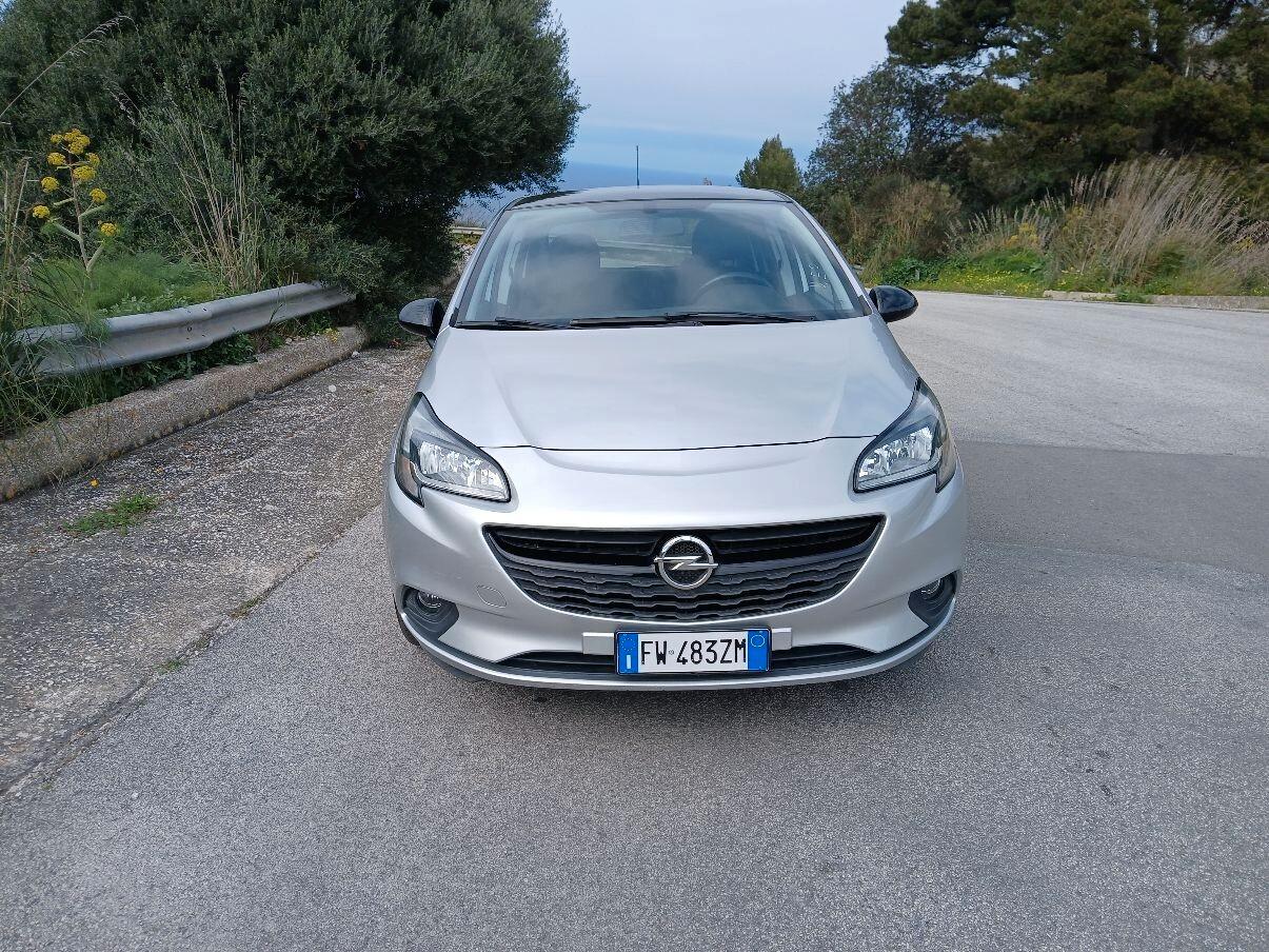 Opel Corsa 1.2 "motore a catena"