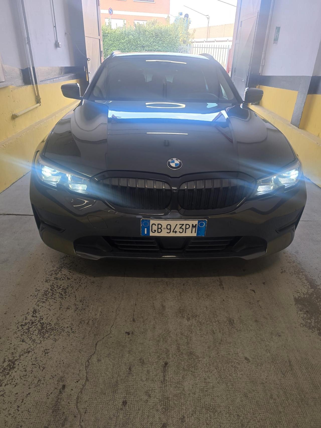 Bmw 318 318d Touring IVA ESPOSTA