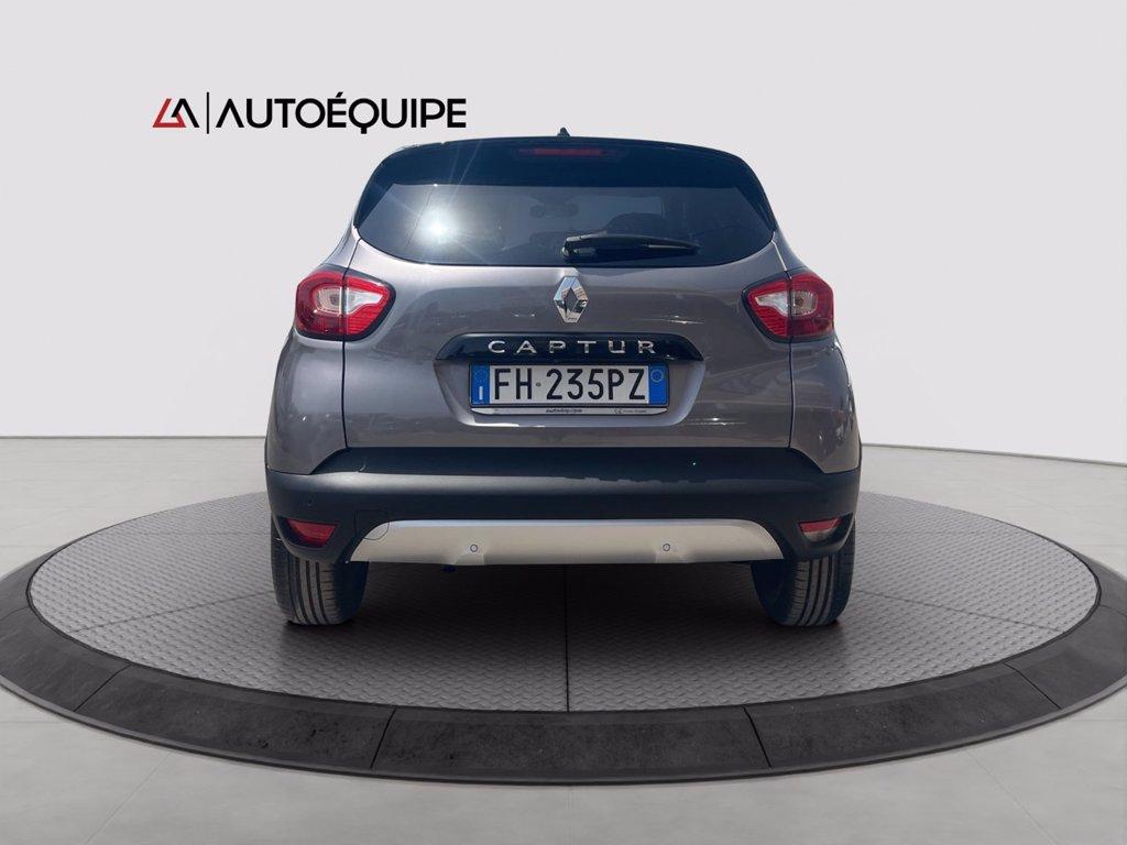 RENAULT Captur 1.2 tce Hypnotic (magnetik) 120cv edc del 2017