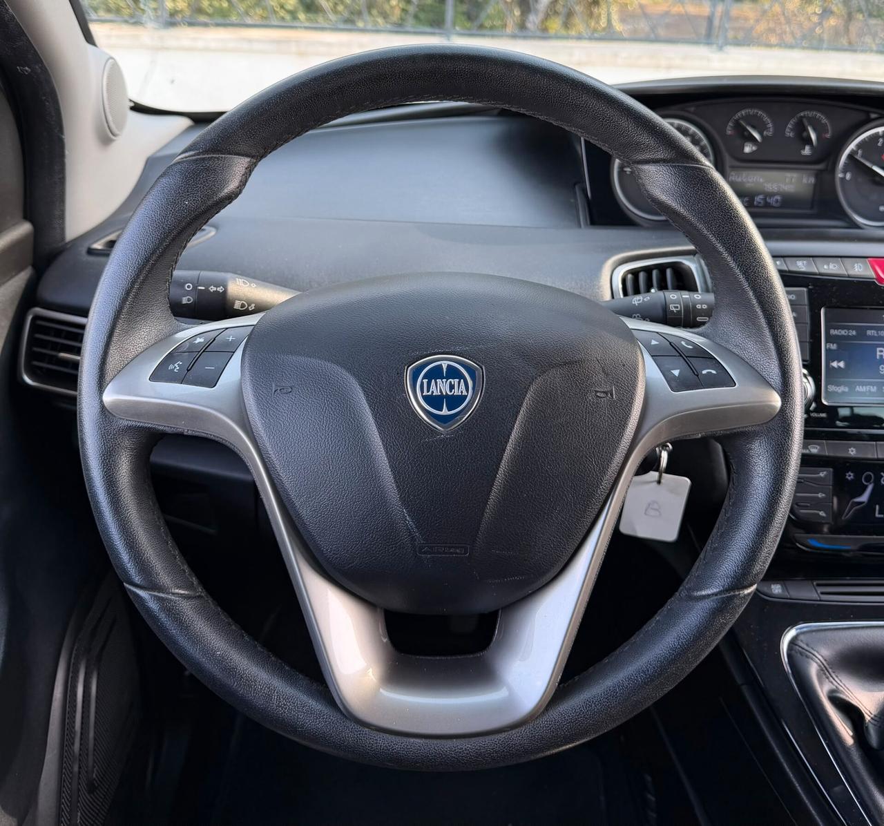 Lancia Ypsilon 1.3 MJT 16V 95 CV 5 porte S&S Gold