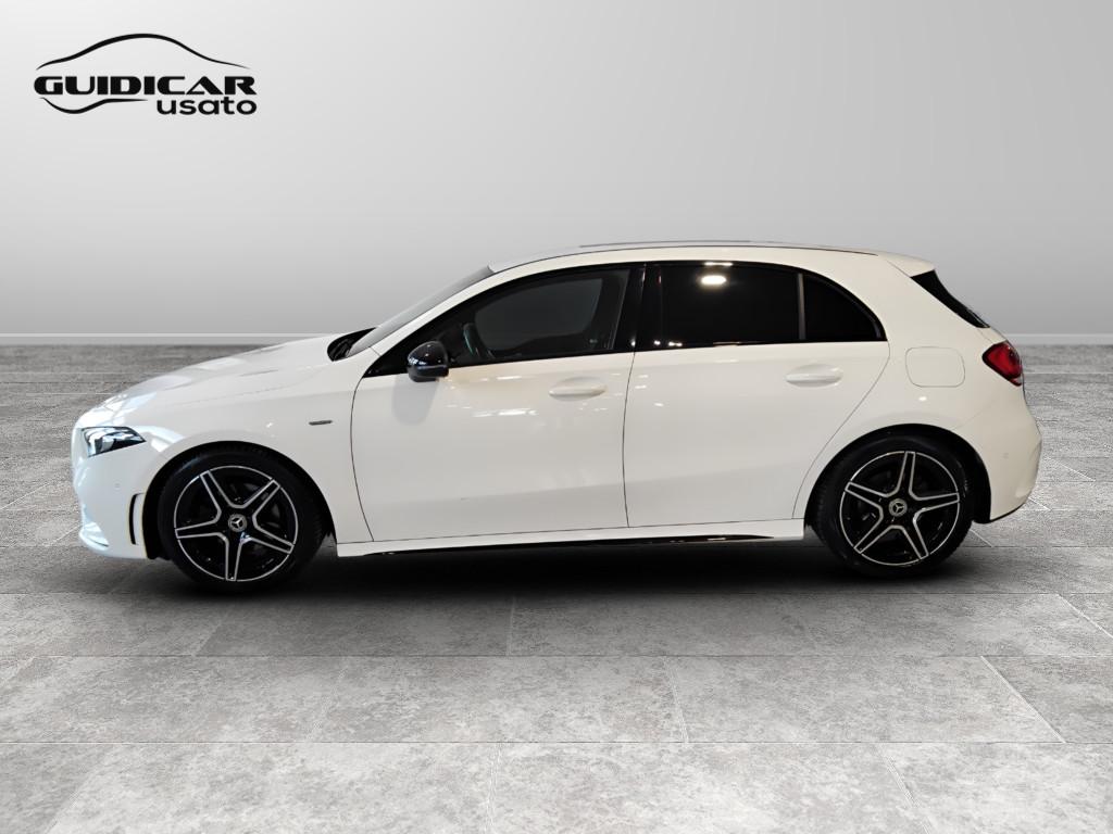 Mercedes-Benz Classe A - W177 2018 - A 180 d Premium Night edition