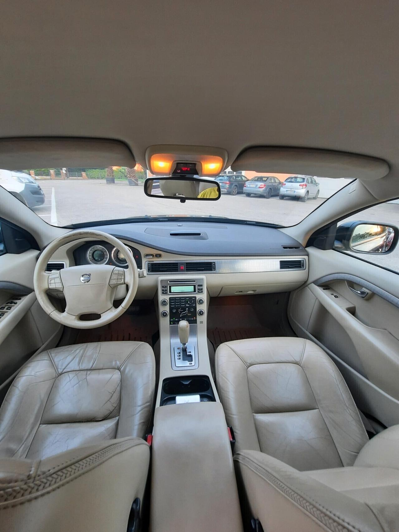 Volvo XC 70 XC70 D5 AWD Summum