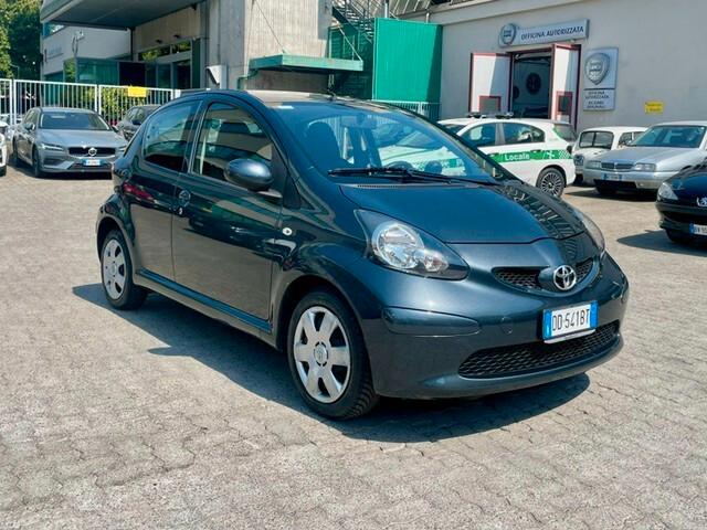 Toyota Aygo 1.0 12V VVT-i 5 porte Sol Tagliandatissima Garanzia 12M!!!!