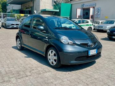 Toyota Aygo 1.0 12V VVT-i 5 porte Sol Tagliandatissima Garanzia 12M!!!!