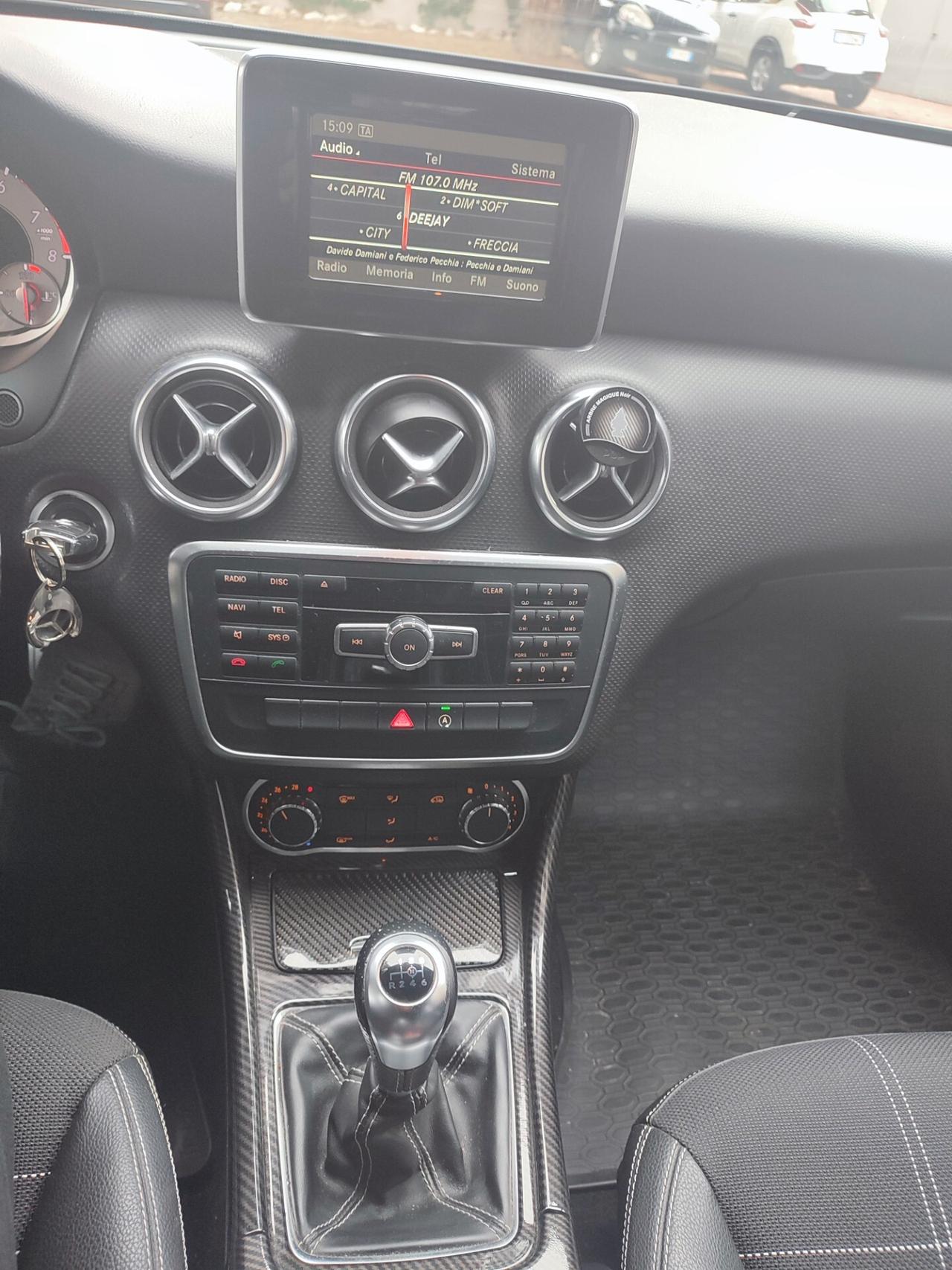 Mercedes-benz A 180 Premium