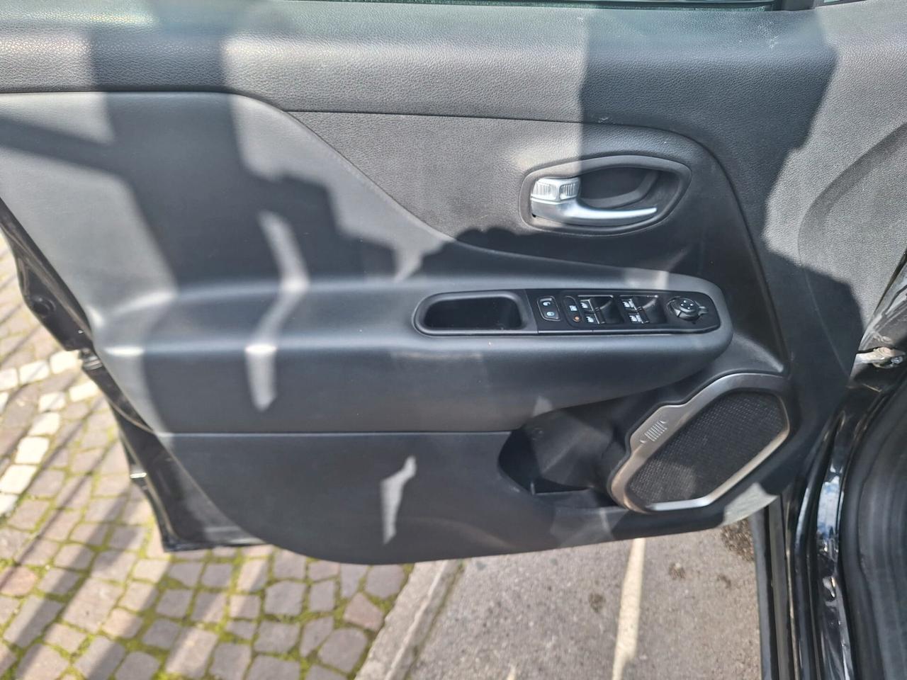 Jeep Renegade 1.6 Mjt DDCT 120 CV Limited