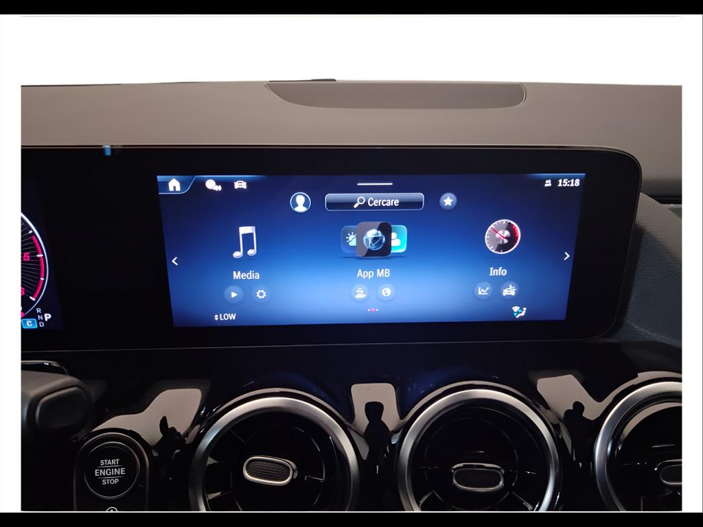 Mercedes-Benz GLA-H247 2023 - GLA 180 d Progressive Advanced auto