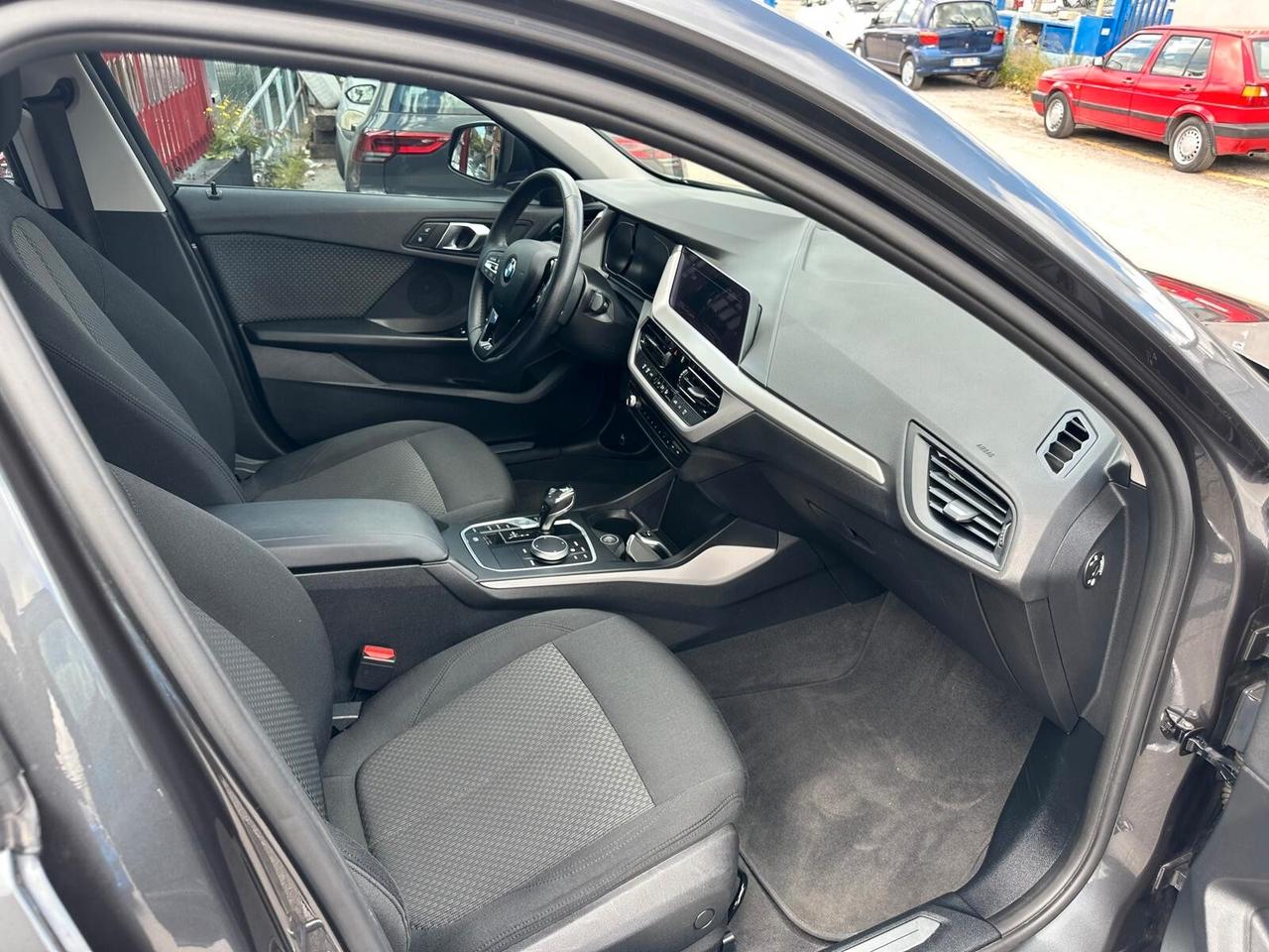 Bmw 116 116d 5p. Sport
