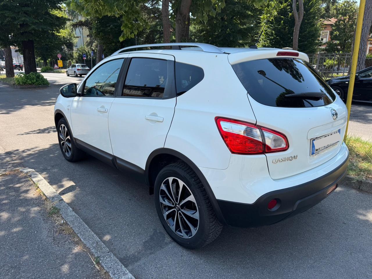 Nissan Qashqai 1.6 dCi neopaten garanzia 12 mesi