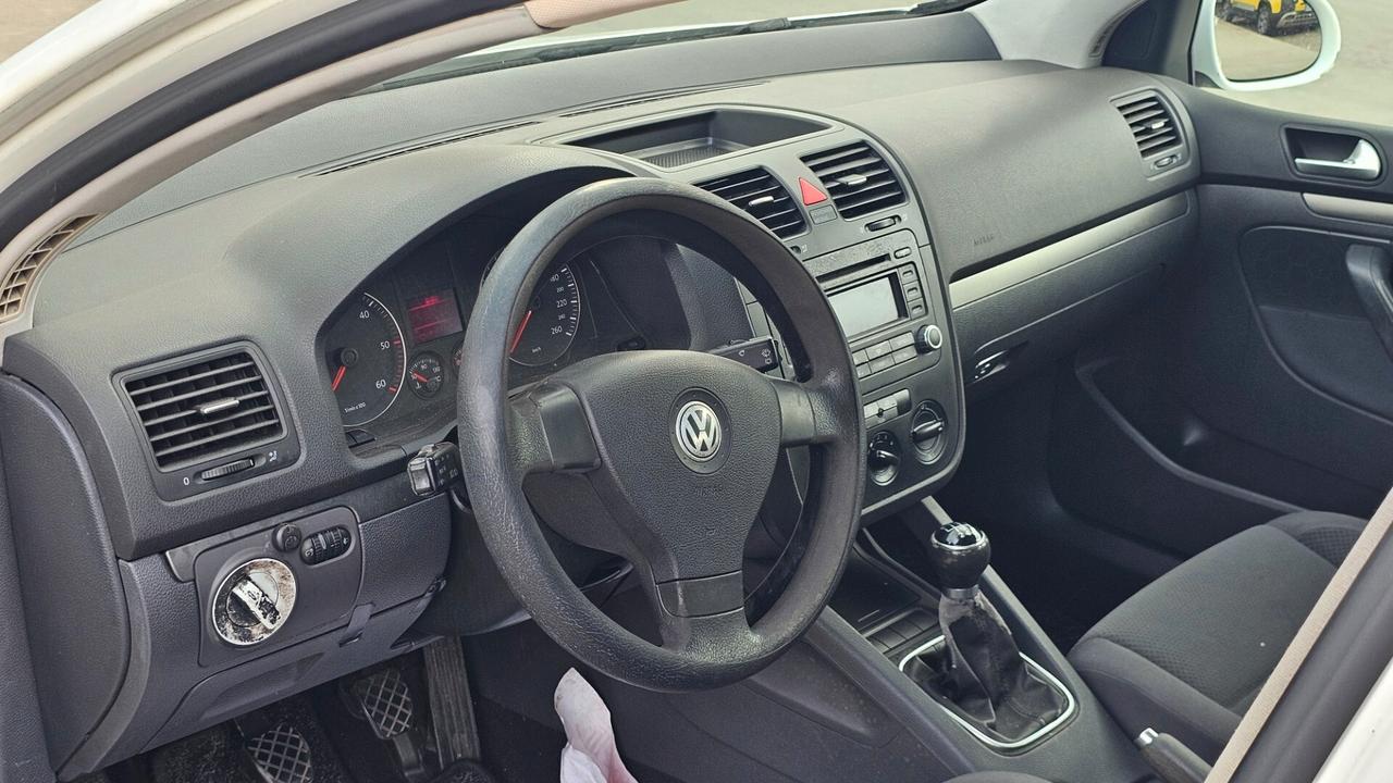 Volkswagen Golf 1.9 TDI 5p