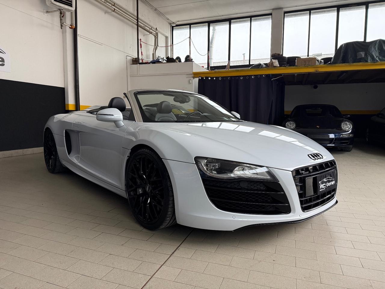 Audi R8 Spyder 5.2 V10 FSI quattro