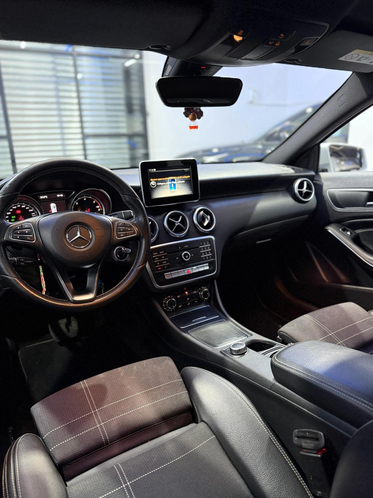 Mercedes-benz A 180 d Automatic Premium