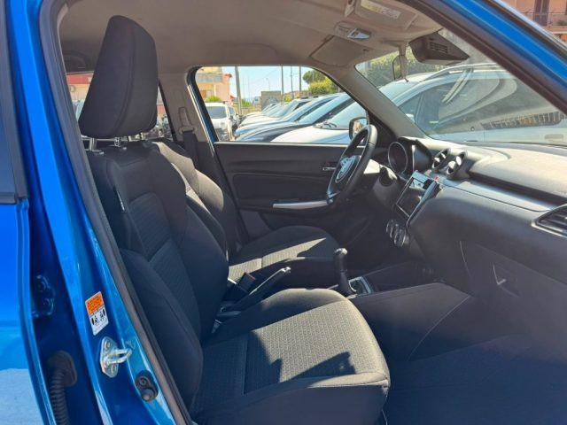 SUZUKI Swift 1.2 Hybrid Top