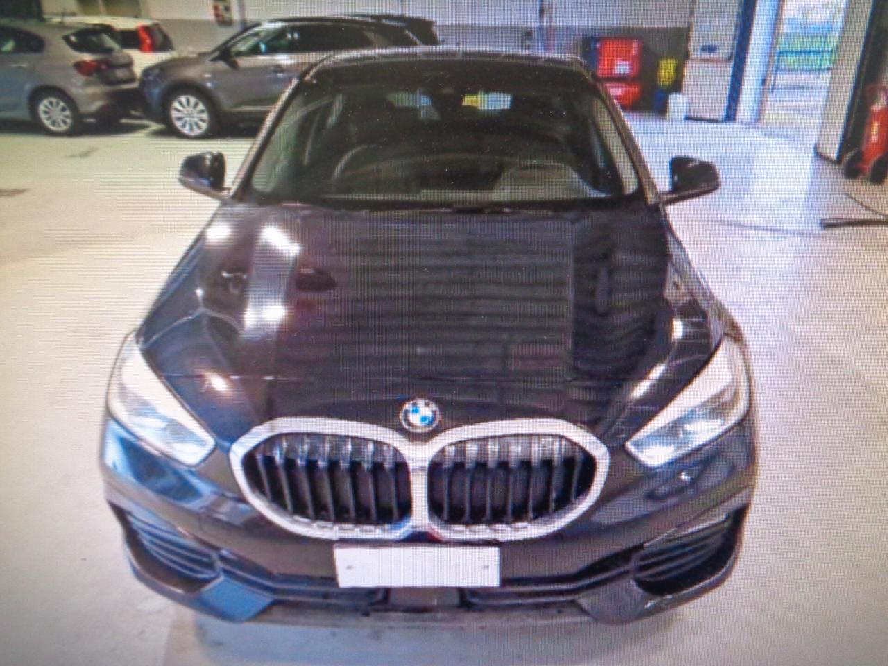 Bmw 118 118d 5p. Business Advantage