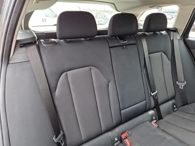 BMW 318 48V Business Advantage Touring auto